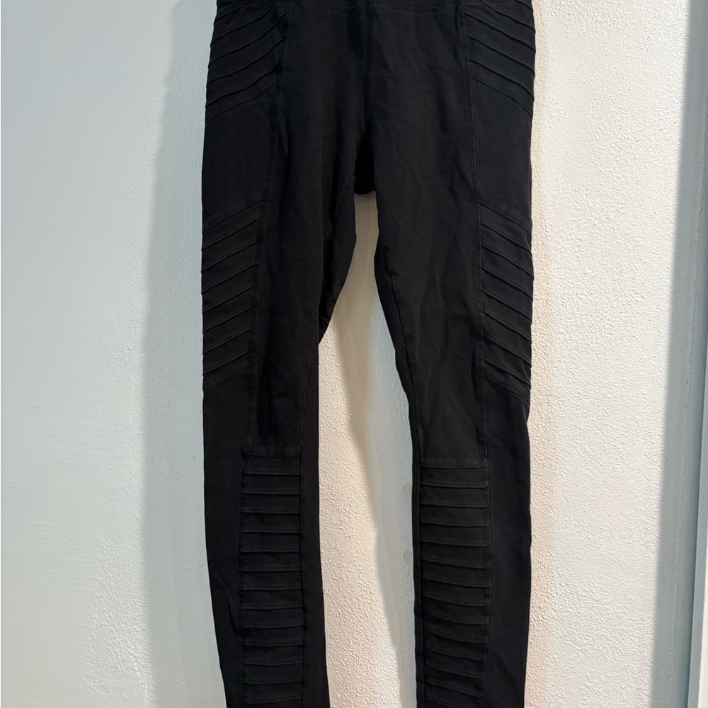 Pact Black Organic Cotton Leggings - size small